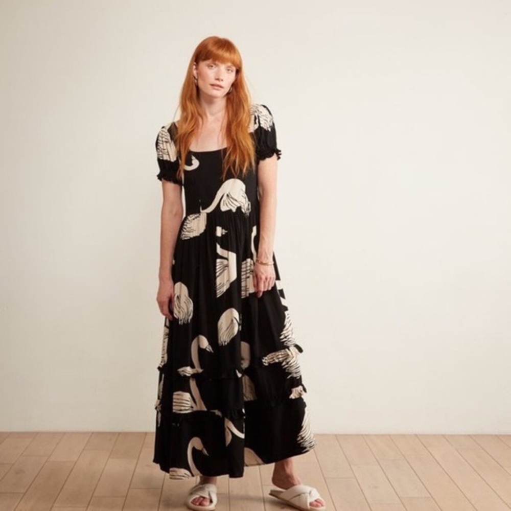 The ODELLS  swan midi dress with pockets